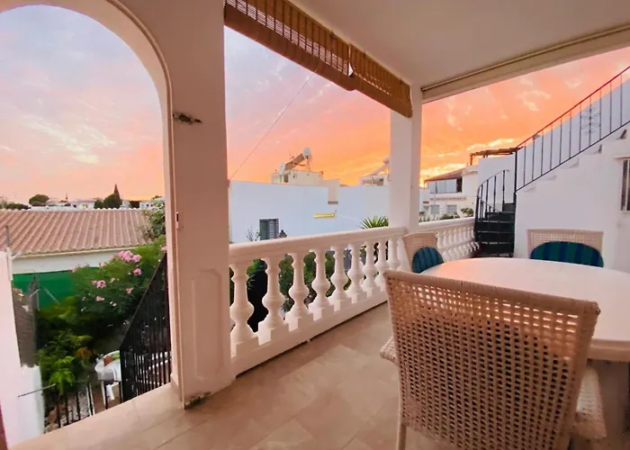 Ap407 - Pueblo Rocio * Нерха