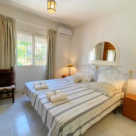 Ap407 - Pueblo Rocio