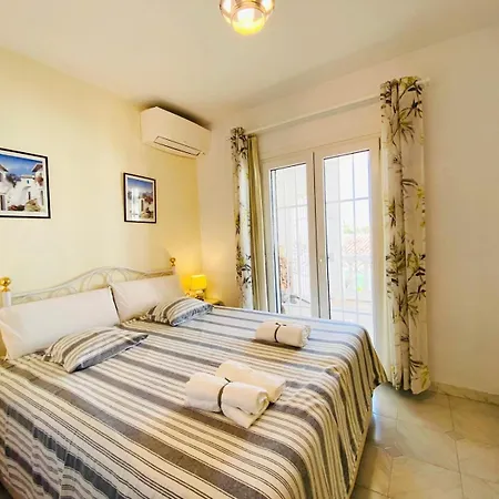 Ap407 - Pueblo Rocio Nerja